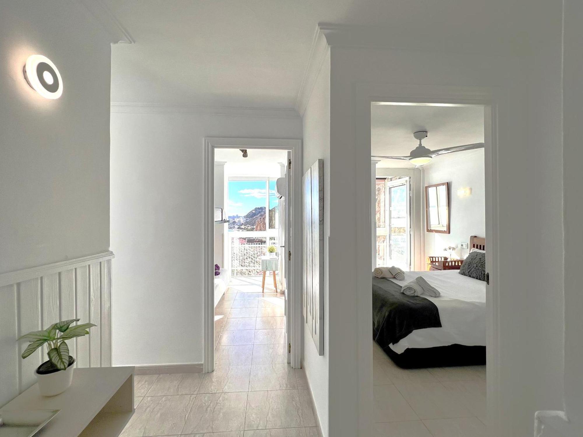 Vistas Al Mar. Gran Salon. Playa A 1 Minuto. Wifi Apartment Alicante Exterior photo